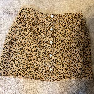 Cute Cheetah Animal Print Skirt NWOT
